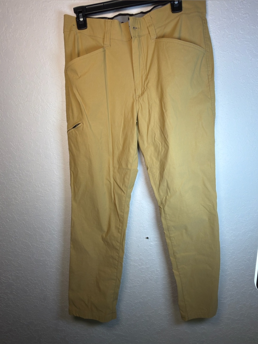 Orvis Men’s Khaki Performance Pants Size 32x32 Straight Leg